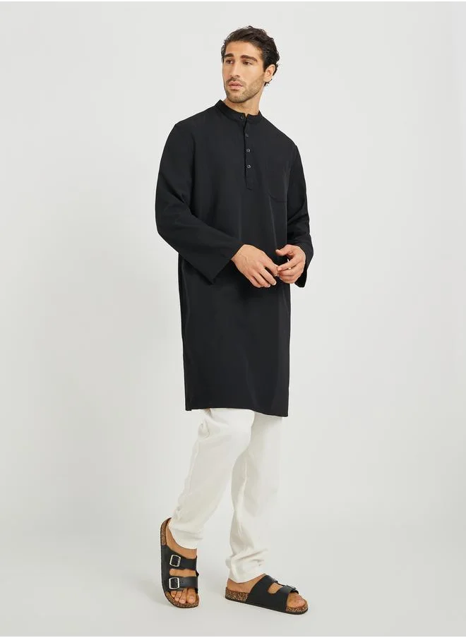 تايك تو Take Two Men Black Solid Stand Collar Long Sleeve Thobe