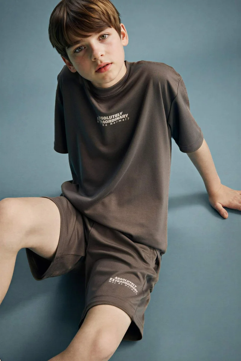 ديفاكتو Boy Slogan Print Modal Shorts