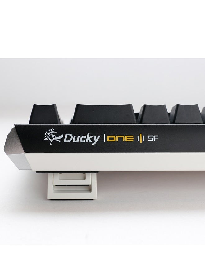 داكي حذاء Ducky One 3 الكلاسيكي باللونين الأسود والأبيض SF 65% باللون الأزرق الكرزي - Image 4