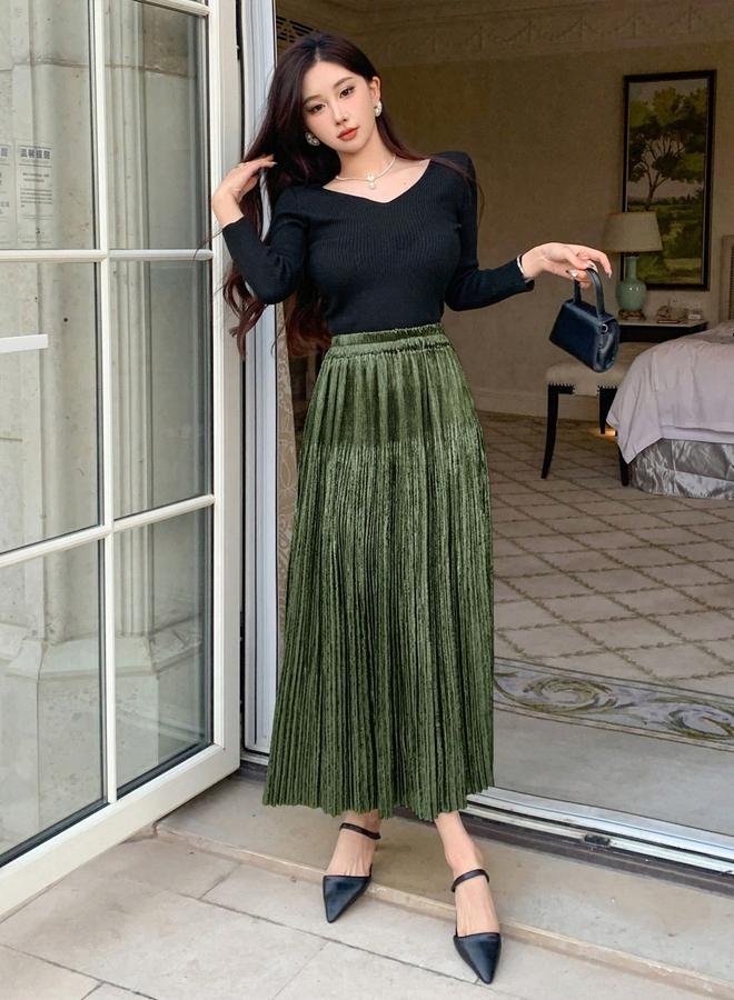 Take Two Solid Elastic Waist Pleated Detail A-Line Maxi Skirt - Image 4