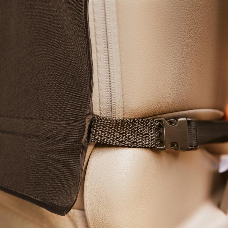 Munchkin غطاء مقعد السيارة للأطفال من مانشكن - حصائر حماية فاخرة - لون أسود - عبوة من 2 - Image 4