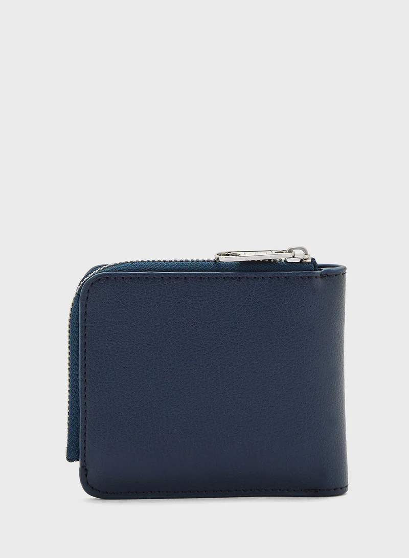 TOMMY JEANS Logo Detail Linear Bifold Wallet