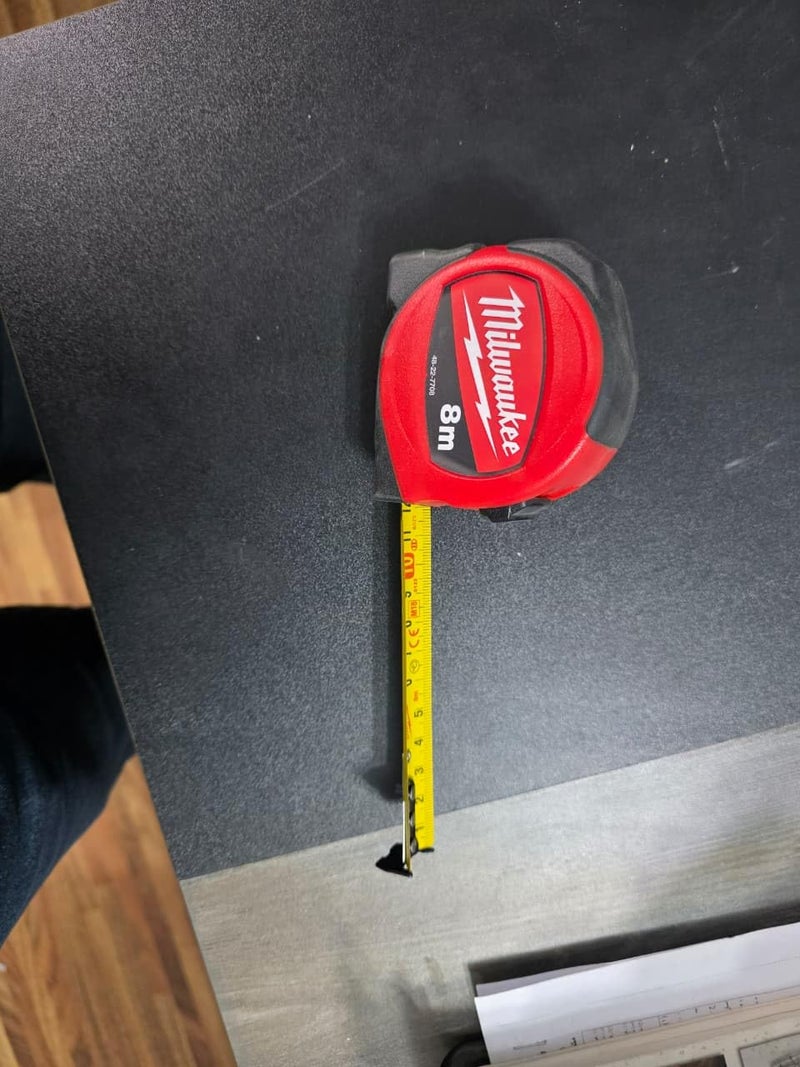 Milwaukee Slim Measuring Tape 8 Meter Length Red - Image 4