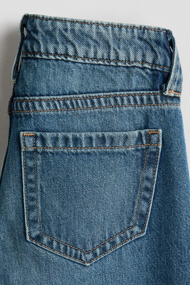 اتش اند ام جينز فضفاض وعريض