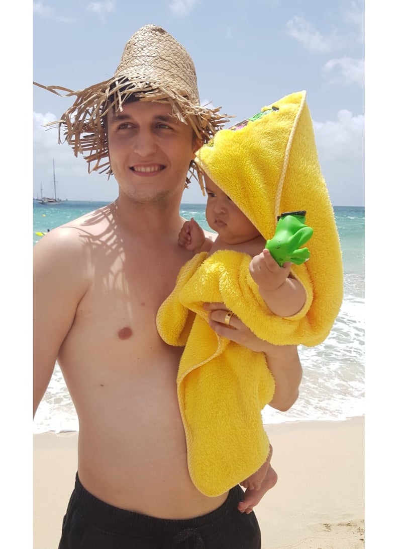 FREDS SWIM ACADEMY Freds & Gina Hooded Towel Yellow - Image 4