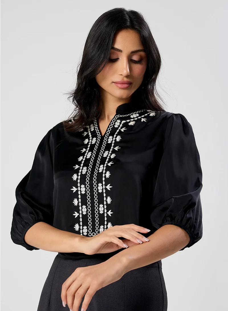 زجزاج Neck Line Embroidered Long Sleeve Chiffon Top