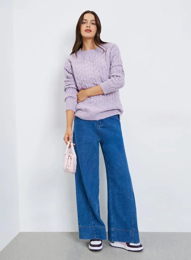 ستايلي سويتر محبوك بمزيج يارن وقصة عادية