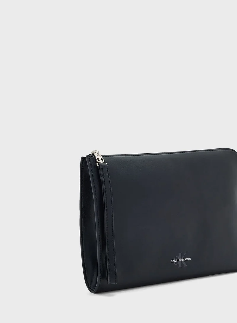 Calvin Klein Jeans Toiletry Bag