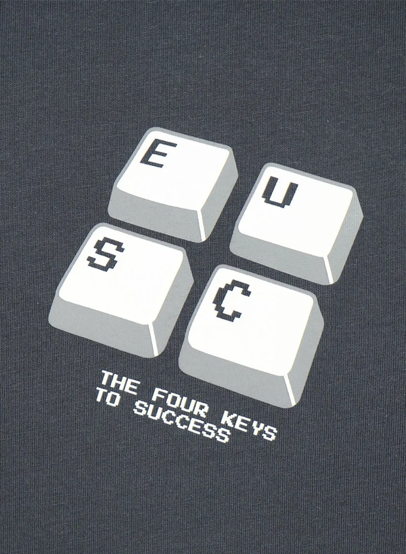 GIORDANO  Men’s Slim Cotton Crew Neck Message Print Tee for Men | Best Price UAE