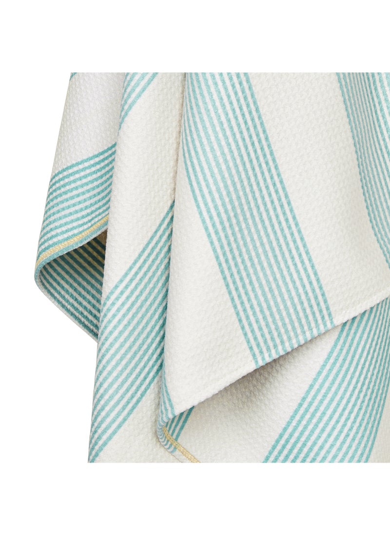 Dock & Bay Dock & Bay Bath Towel, Waffle Fabric Shower Towel for Home, Quick Dry, Super Absorbent, 100% recycled, Extra Large (180 x 90 cm) - Serene Seaform  - Image 5