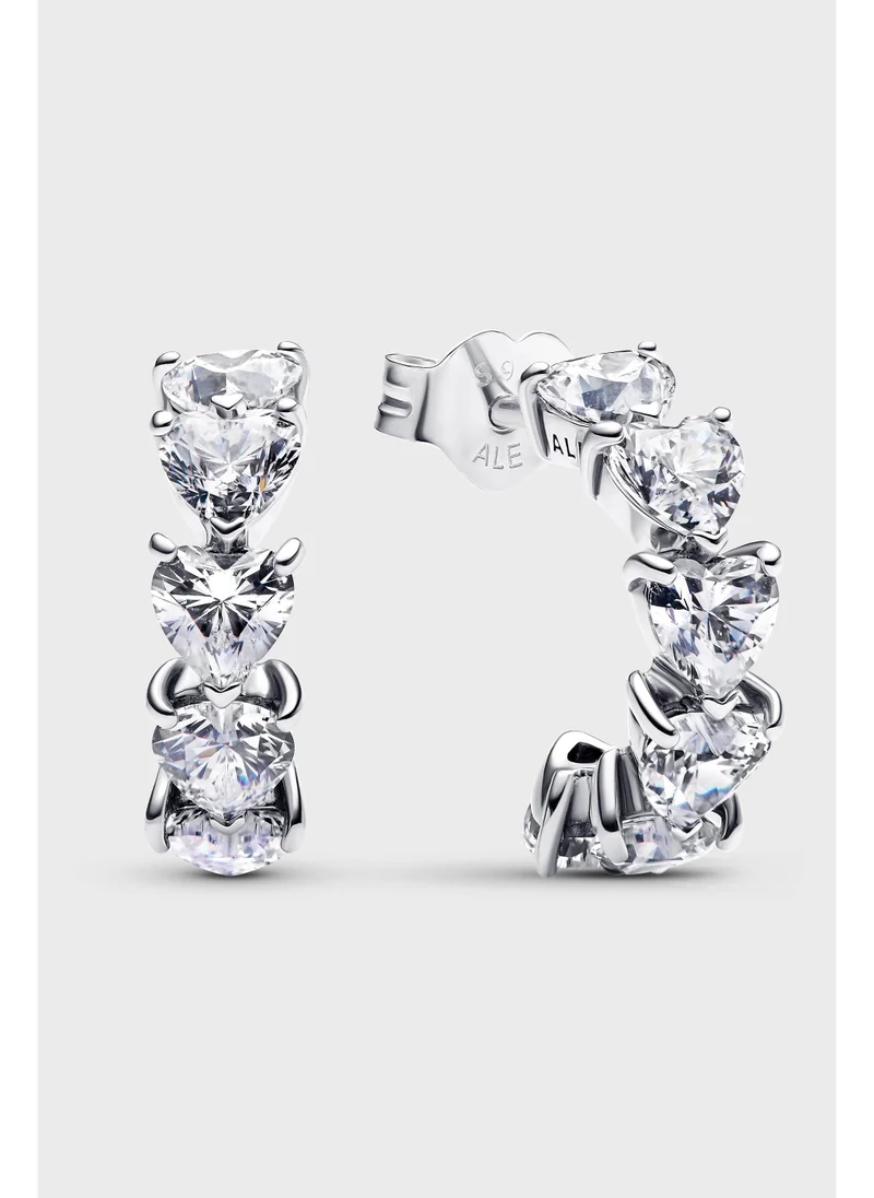 باندورا أقراط مسمار من الفضة الإسترليني على شكل قلب