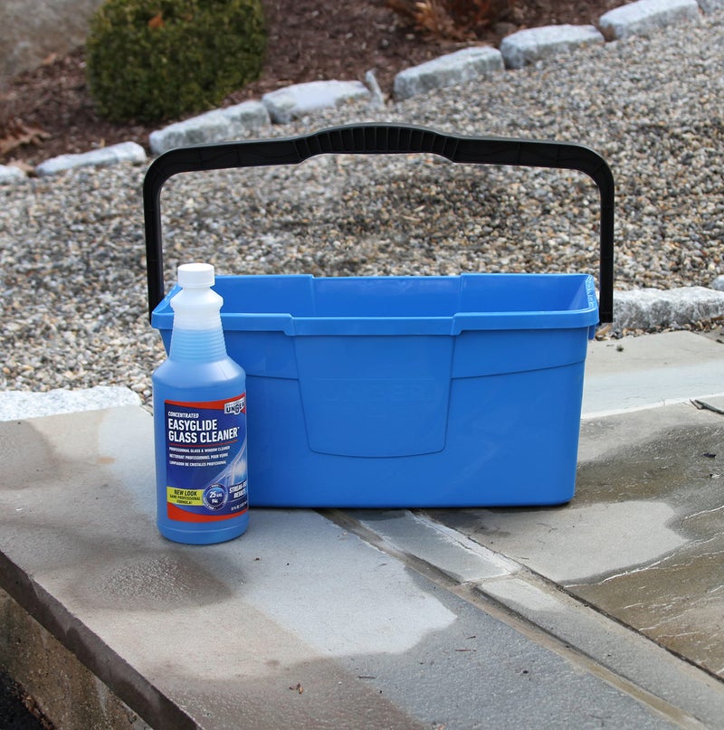 Unger Professional Streak-Free EasyGlide Glass Cleaner Concentrate, 32 oz â€“ Ammonia-Free, Makes 25 Gallons of Solution , Safe for Tinted Windows, LOW-E Glass, Windshields & Mirrors - Image 3