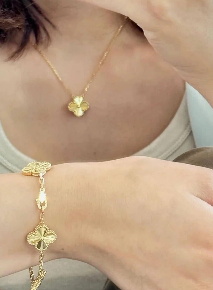 Luxuria Simple 18k Gold Plated Stainless Steel Four Leaf Clover Pendant - Image 2