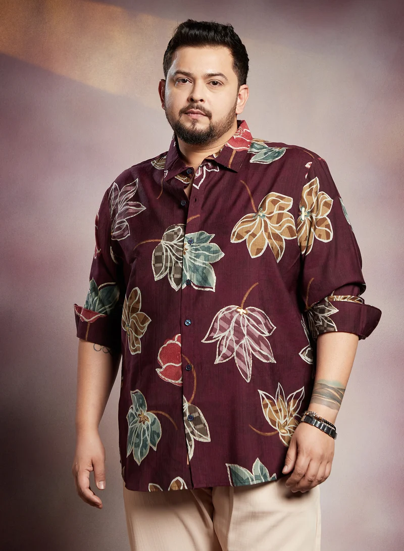 انستافاب بلس قميص رجالي مطبوع باللون العنابي مقاس بلس للملابس الكاجوال بياقة عريضة وأكمام طويلة بأزرار