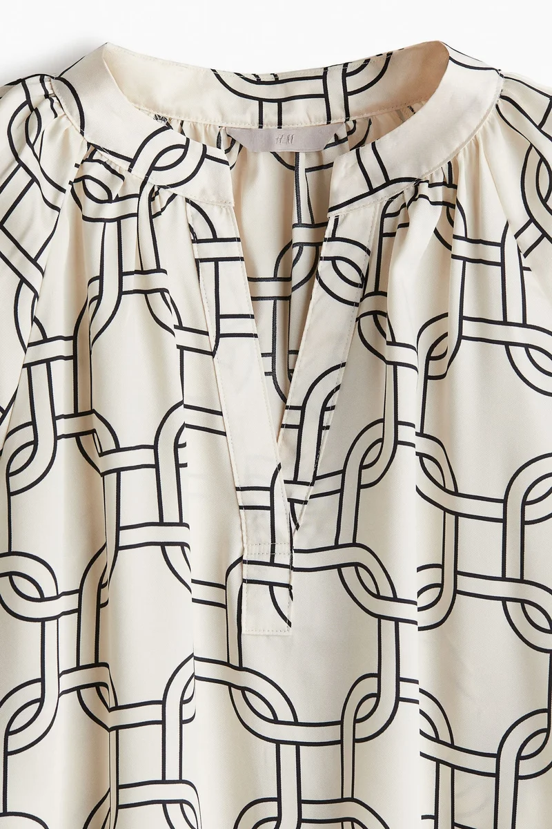 H&M Balloon-sleeved blouse