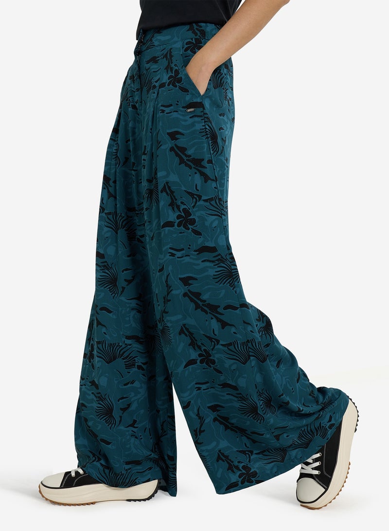 شروط السراويل النسائية تيرميت أسود / أخضر ، 100 ٪ فسكوزي ، عالية الخصر ، حزام مطاط ، تناسب مريح للشاطئ وركوب الأمواج - Image 1