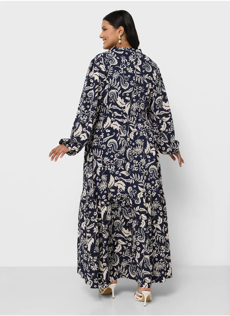 Ella Plus Printed Dress With Flare Sleeves