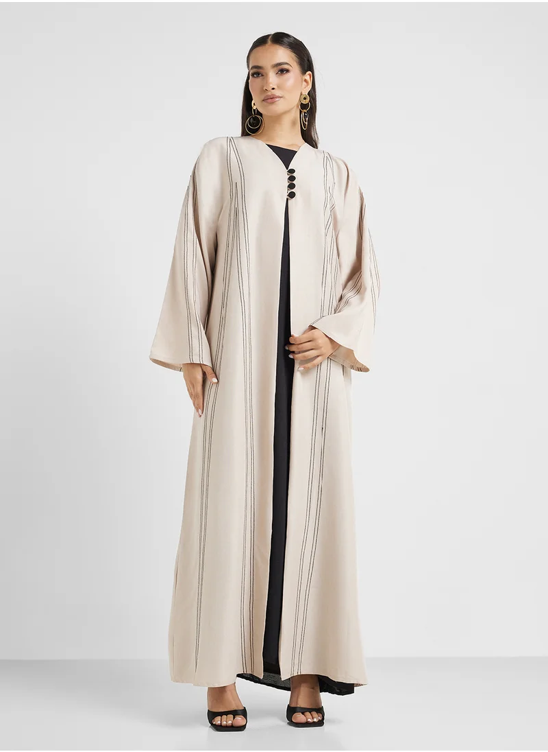 هيا كلوزيت V-Neck Buttoned Flared Sleeve Abaya