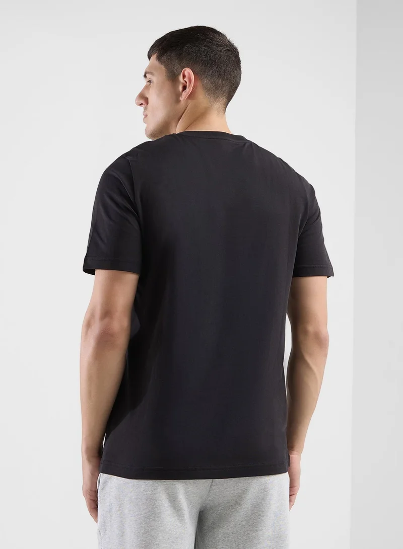 بوما تيشيرت بشعار أساسي صغير