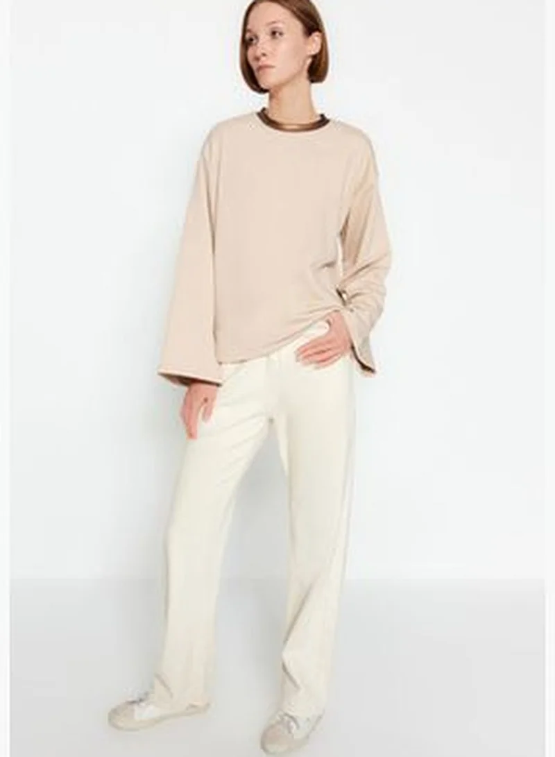 trendyol Beige Collar with Foil Print Thick Regular/Regular Pattern Knitted Sweatshirt TWOAW24SW00130.