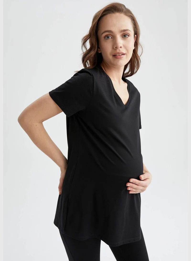 ديفاكتو Short Sleeve Long Maternity T-Shirt