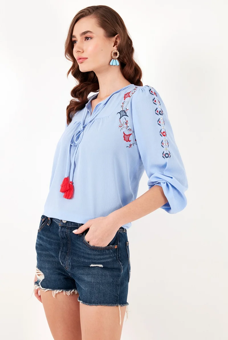 Lela Cotton Regular Fit Embroidered Blouse Women's Blouse 611BZ0359