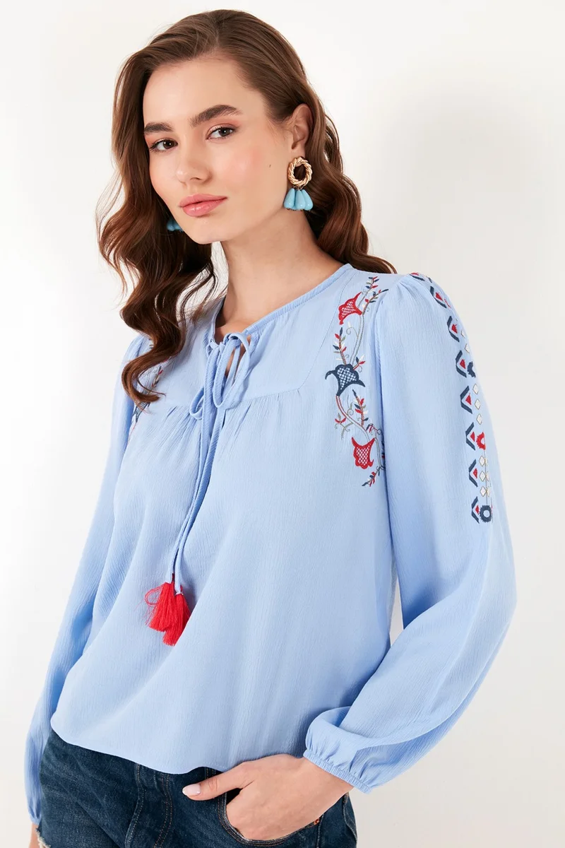 Lela Cotton Regular Fit Embroidered Blouse Women's Blouse 611BZ0359