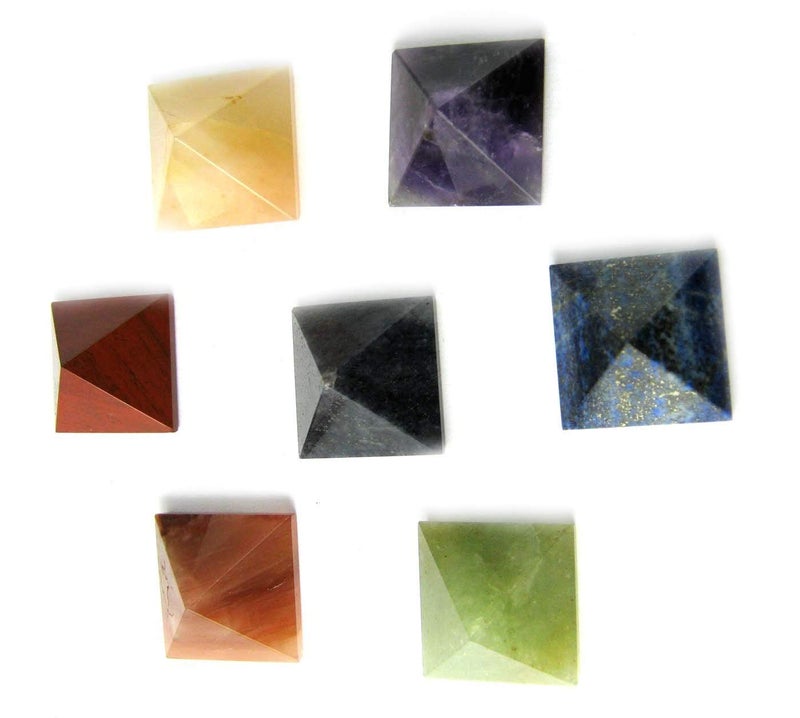 eshoppee Seven Chakra Pyramid Reiki Crystal,Natural Stone Crystal Seven 7 Chakra Set Healing Gemstone for Reiki Crystal Healing and Meditation (Small Plane Pyramid Chakra) - Image 1