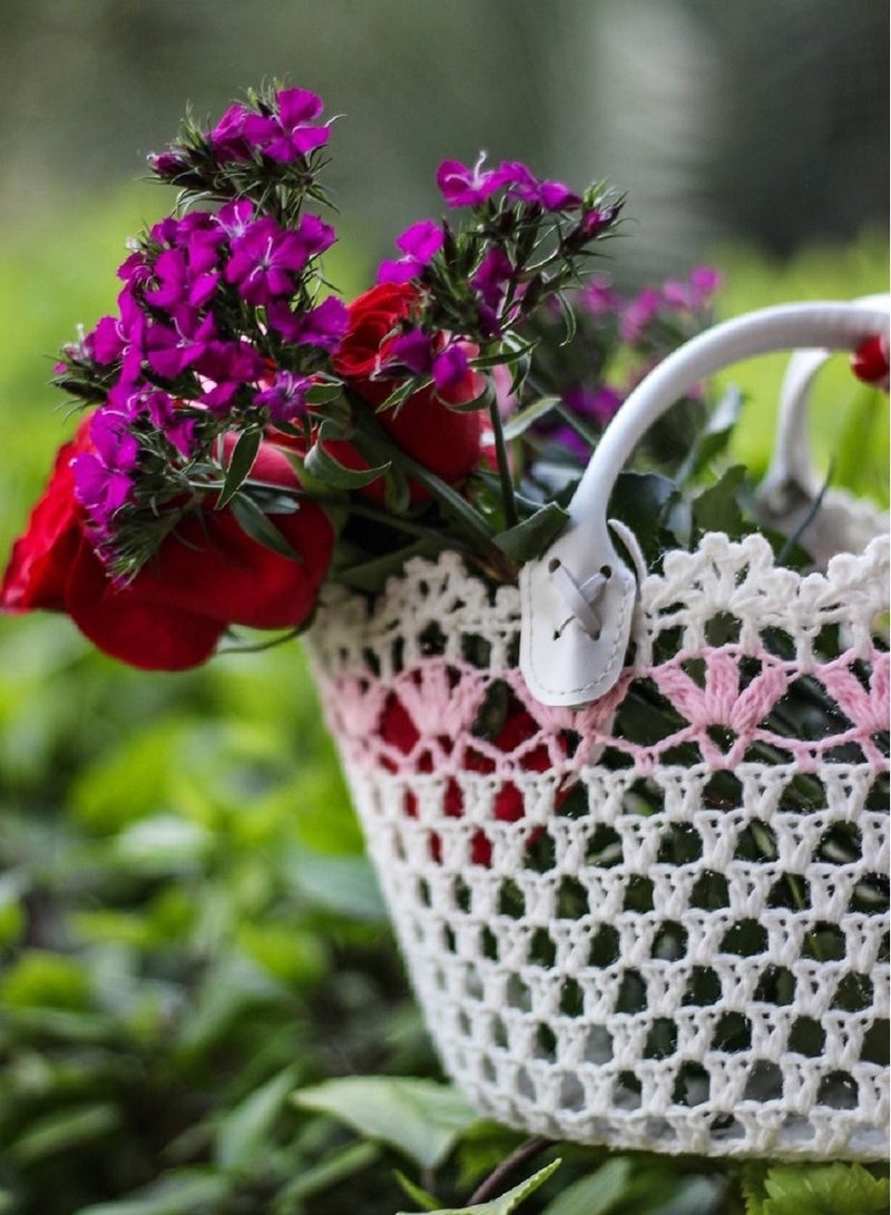 سلة لون أبيض ووردي فاتح من القطن الطبيعي متعددة الاستخدامات قياس 27 في 15 سم - Image 4