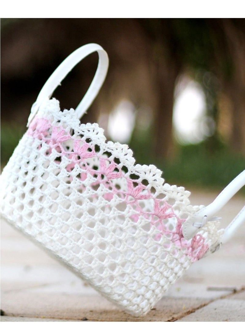 سلة لون أبيض ووردي فاتح من القطن الطبيعي متعددة الاستخدامات قياس 27 في 15 سم - Image 3