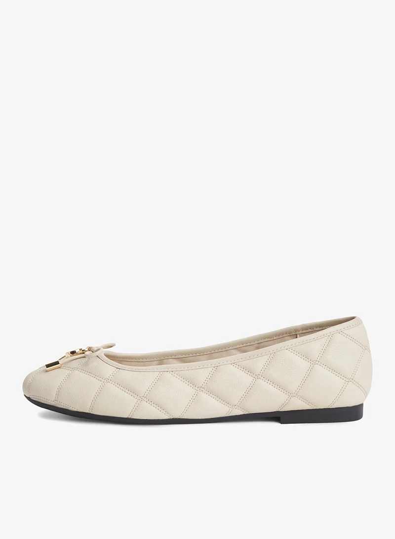 Tommy Hilfiger Logo Charm Quilted Leather Ballerinas