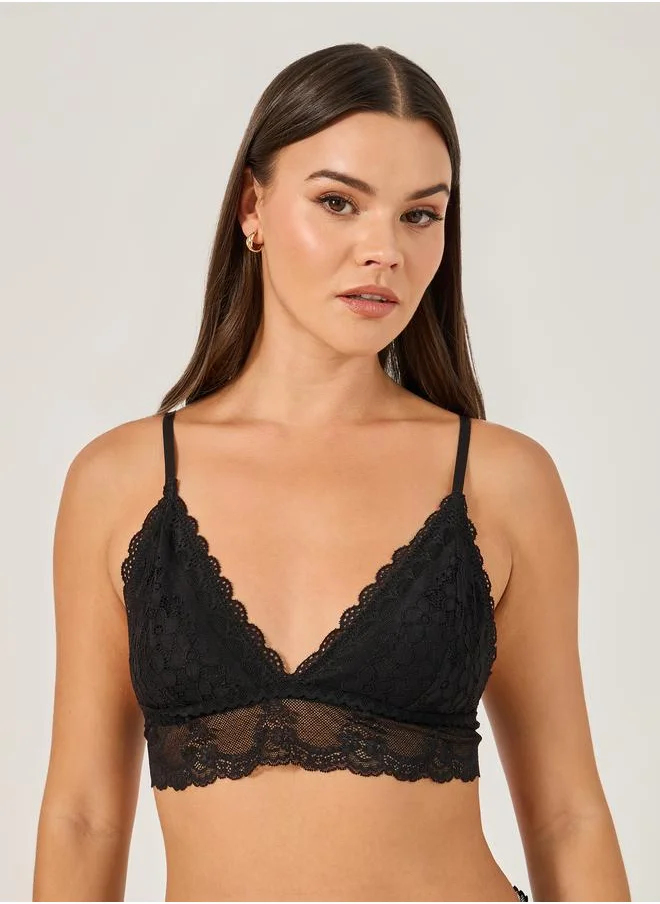 Styli Styli Lace Bralette and Thong Set