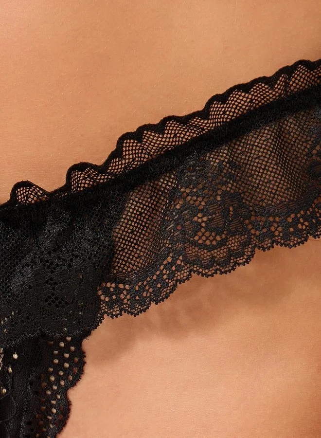 Styli Styli Lace Bralette and Thong Set
