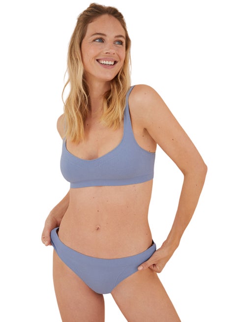 Seamless multi-position top