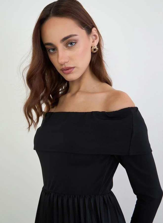 Styli black Black Off Shoulder Pleated Evening Maxi Dress for Women | Best Price UAE