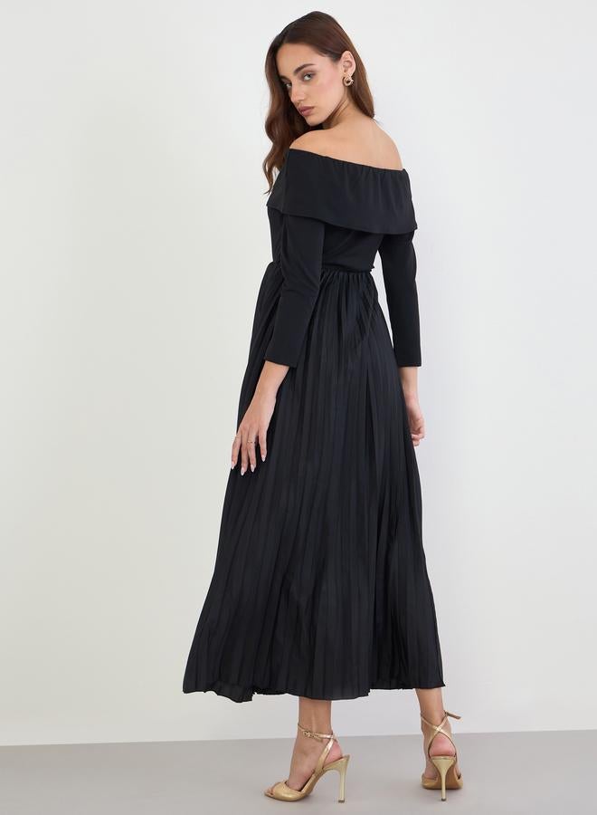 Styli Black Off Shoulder Pleated Evening Maxi Dress - Image 3