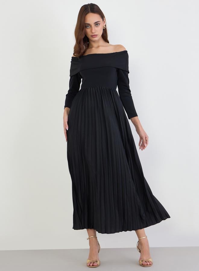 Styli Black Off Shoulder Pleated Evening Maxi Dress - Image 2