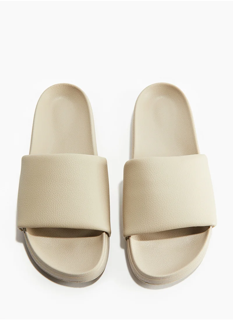 H&M Pool Slides