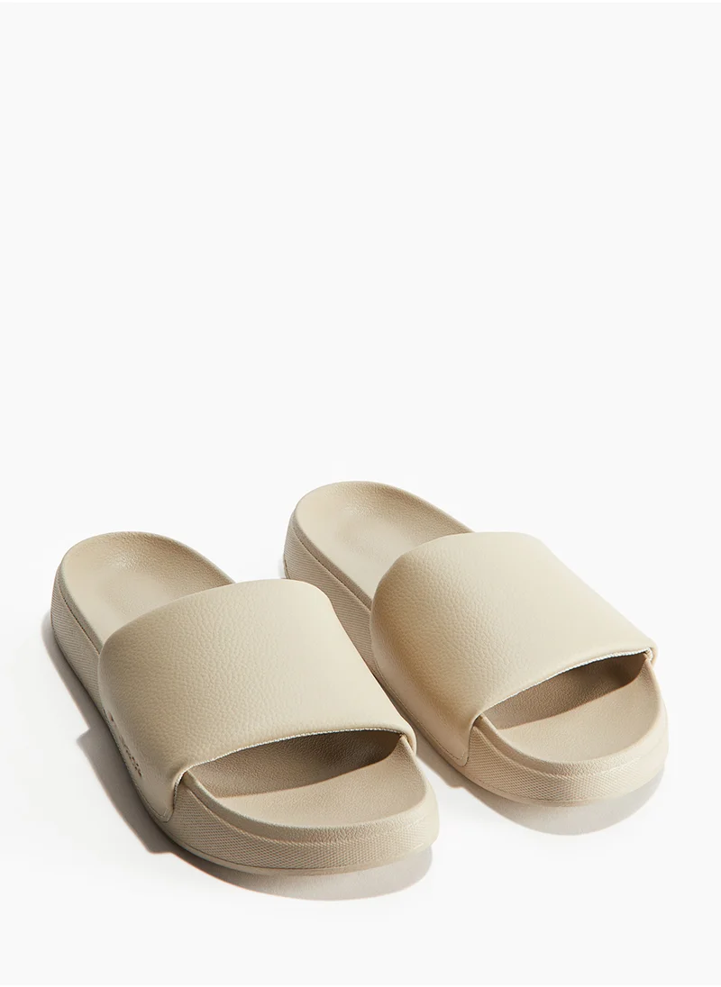 H&M Pool Slides