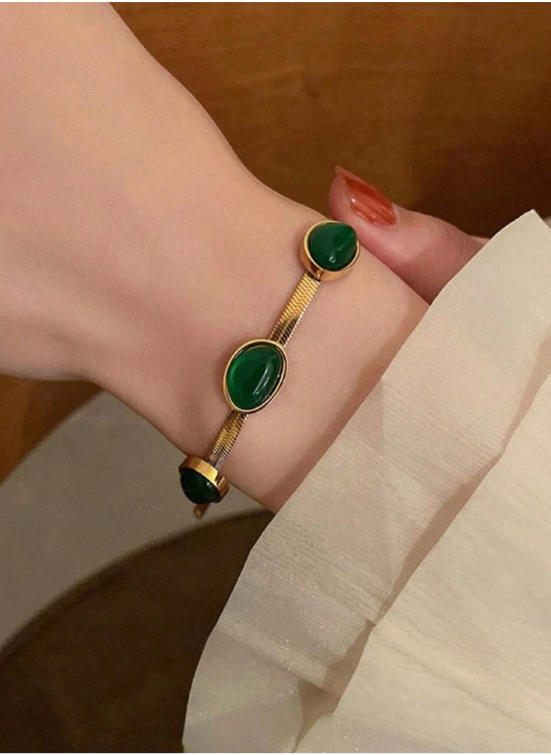 NEW STYLE - Luxury & Elegant 18k Gold Plated Necklace & Bracelet Jewelry Set For Women Inlaid With Green Jade Stone - Image 1