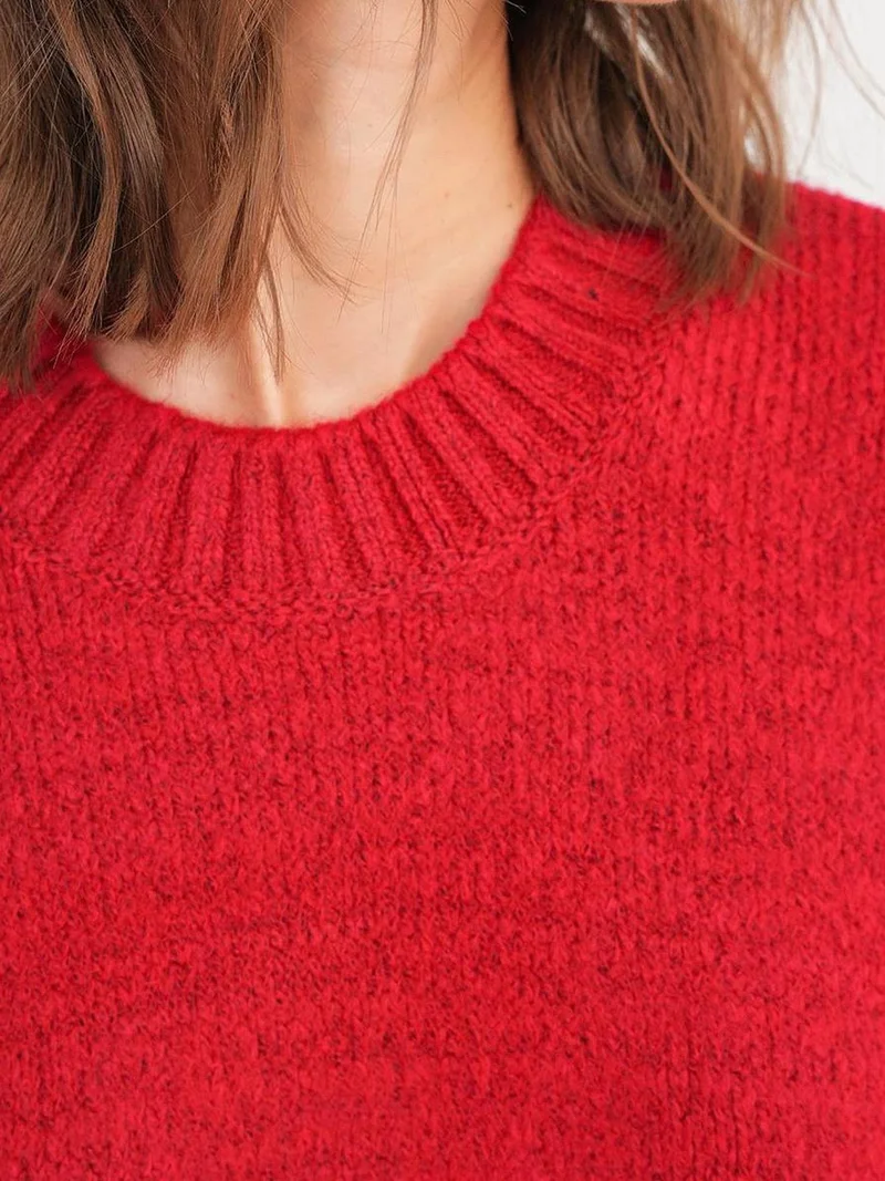 Mixray Red Mixray Oversized Ribbed Knit Sweater with Crew Neck for Women | Best Price UAE