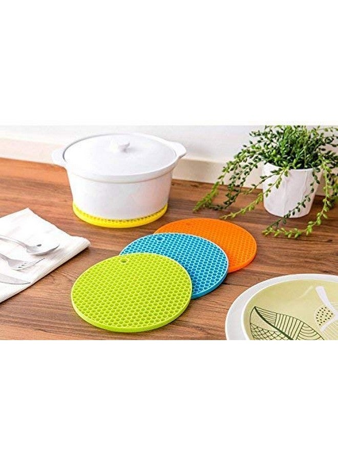Gadget Deals Gadget Deals Silicone Trivets Mats - Hot Mats for Dining Table & Kitchen Counter - Pack of 4  - Image 3