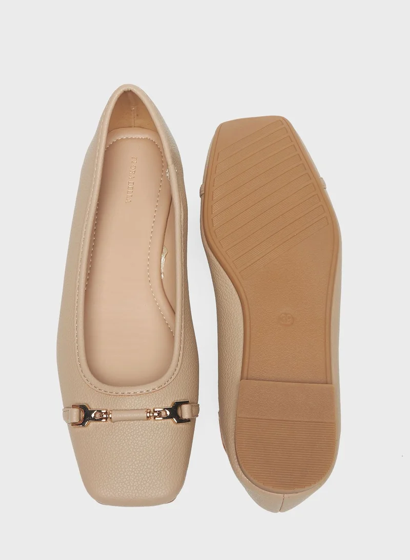 shoexpress Square Toe Ballerinas