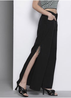 Solid Chain Detail Side Slit Jeans by Styli