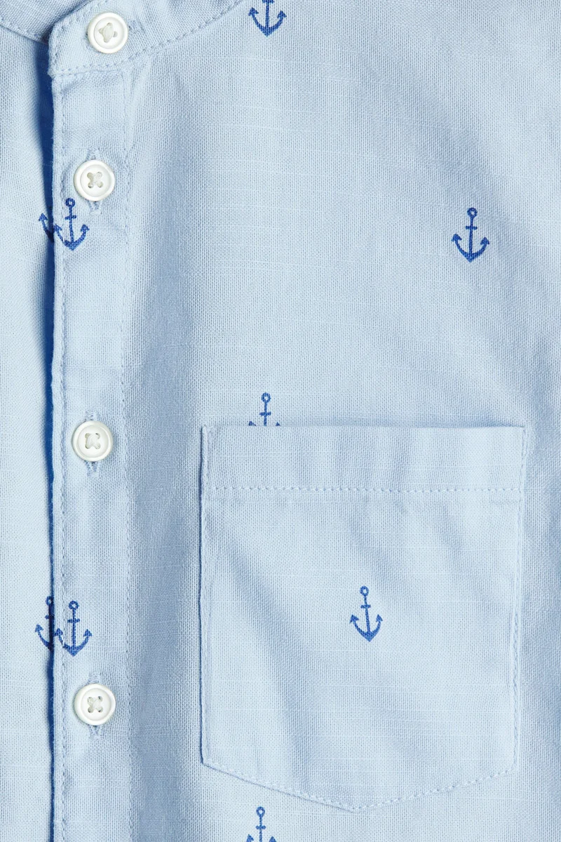 اتش اند ام قميص قبة قصيرة من مزيج الكتان