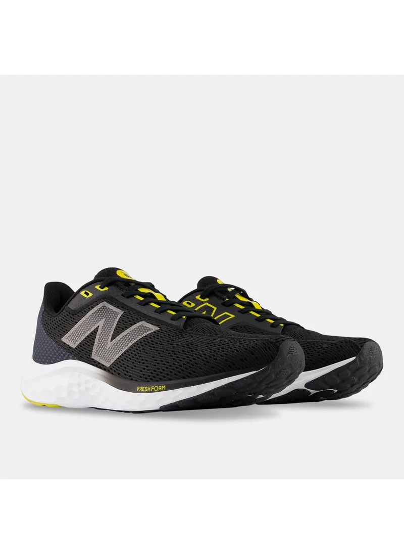 نيو بالانس Men's Fresh Foam Arishi v4 Shoes