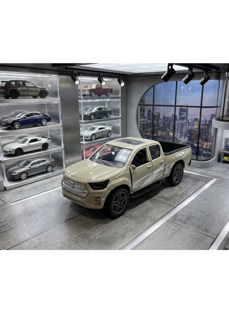 تولي شاحنة بيك أب متعددة الاستخدامات معدنية مصبوبة بالقوالب (Die-cast) تعمل بنظام السحب للخلف، مزودة بالموسيقى والأضواء وأبواب يدوية الفتح، بحجم عبوة 15.8 × 6 × 6.8 سم.