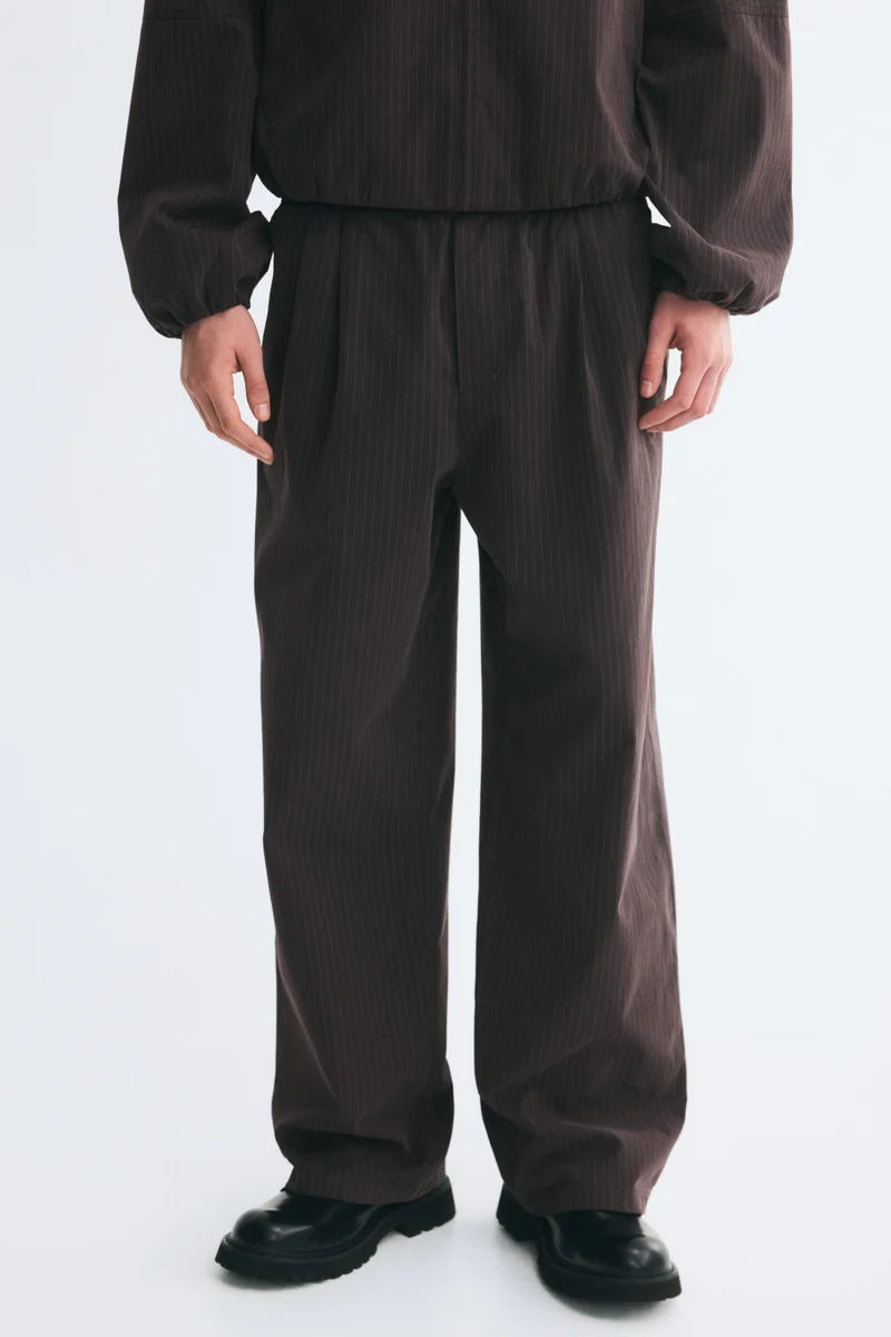 H&M Loose Fit Pleated trousers