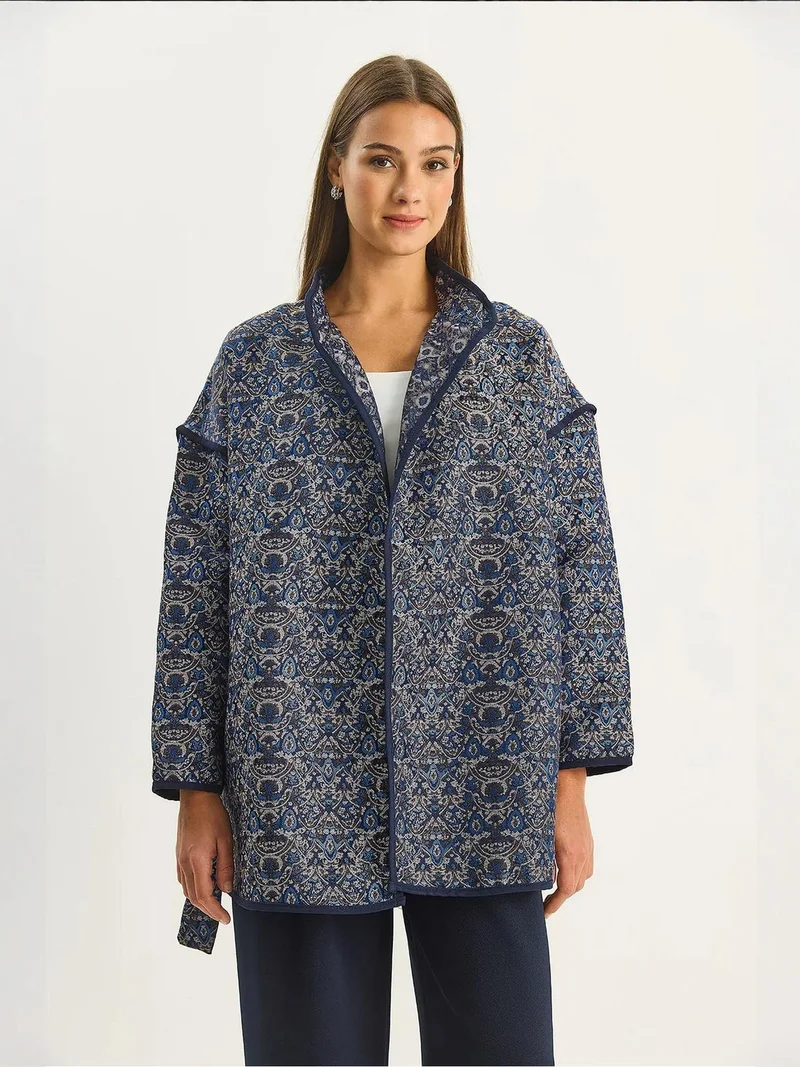 بيانكو لوتشي جاكيت بحزام بنمط جاكار كبير الحجم من لوتشي