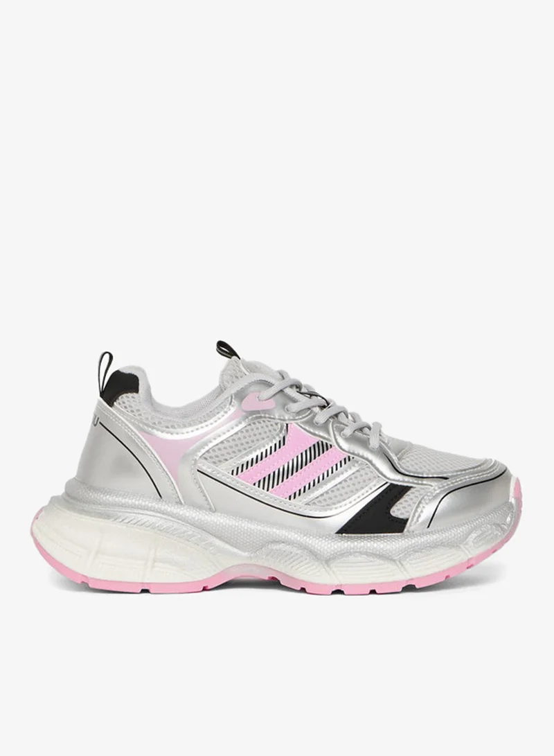 ستايلي اكتيف سنيكرز ستايلي برباط ونعل سميك